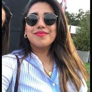 Meet your Posher, Asna